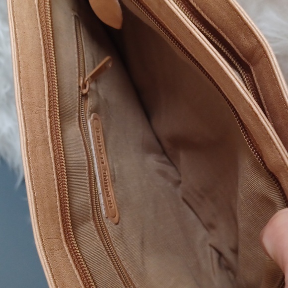 Vintage  leather  clutch - Picture 10 of 16